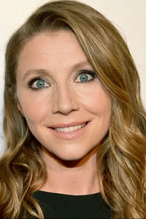 Sarah Chalke photo