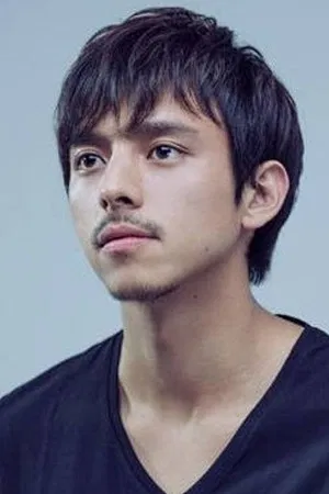 Shinnosuke Mitsushima photo