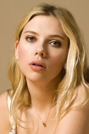 Scarlett Johansson photo