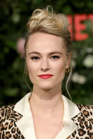 Jessica Madsen photo