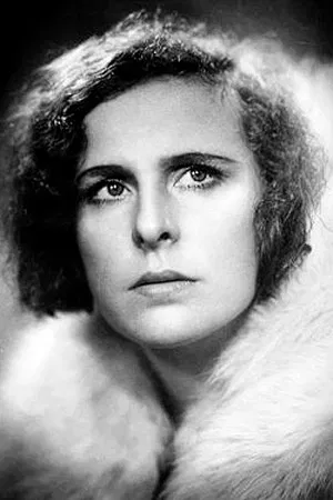 Leni Riefenstahl photo