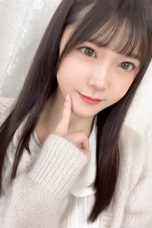 Akari Minase photo