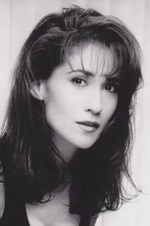 Elizabeth Arlen photo