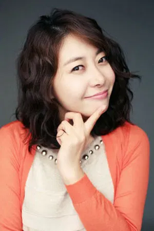 Hwang Hyo-eun photo