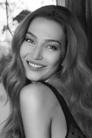 Elena Thomopoulou photo