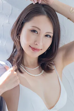 Mariko Sata photo