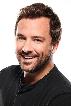 Darren McMullen photo