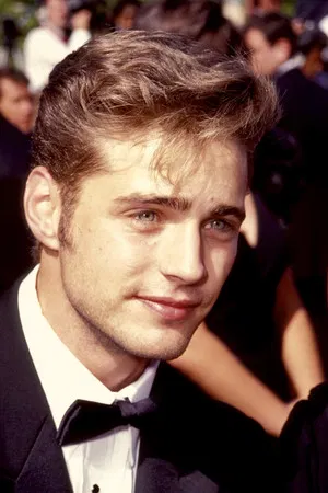Jason Priestley photo