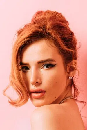 Bella Thorne photo