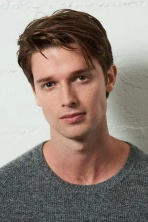 Patrick Schwarzenegger photo
