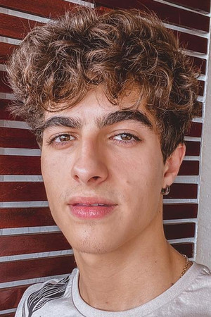 Lucas Burgatti photo