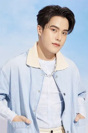 Allan Asawasuebsakul photo