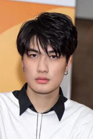 Tung Weeraphong Chankhamrueang photo