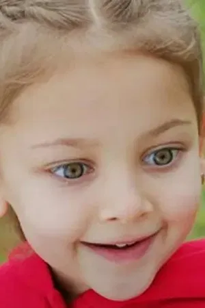 Gece Işık Demirel photo