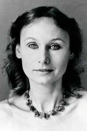 Angela Pleasence photo