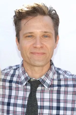 Seamus Dever photo