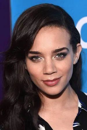Hannah John-Kamen photo