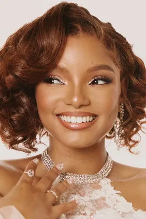 Halle Bailey photo