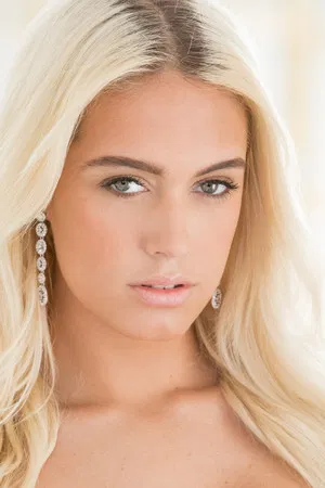 Athena Palomino photo