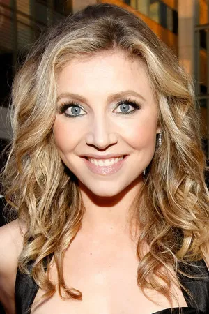 Sarah Chalke photo