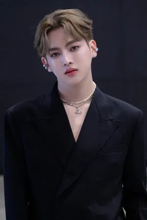 Pitchathee Klaymongkon photo