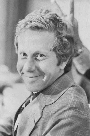 Olney Cazarré photo