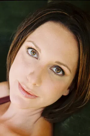 Karis Campbell photo