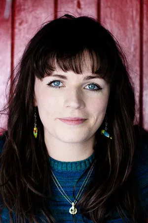 Aisling Bea photo