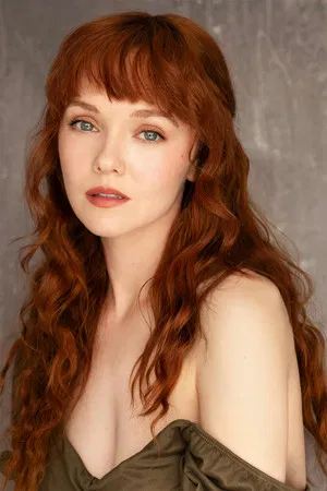 Hannah Rose May photo