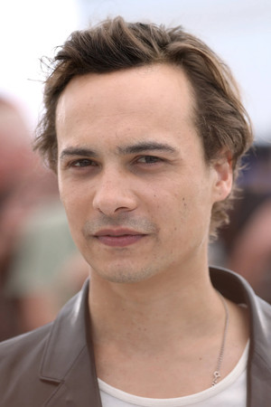 Frank Dillane photo