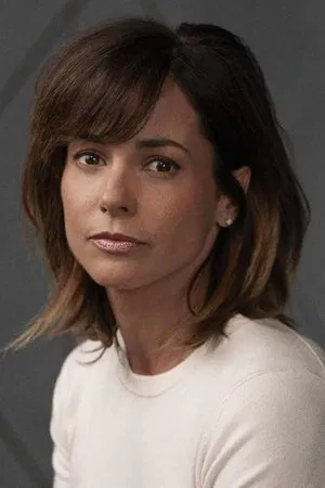 Stephanie Szostak photo