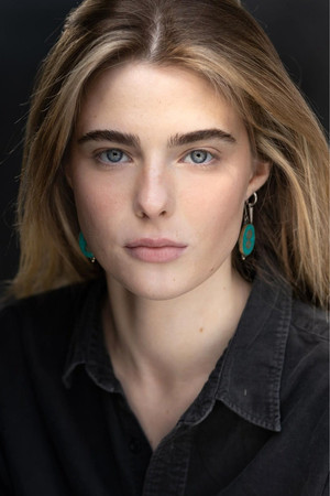 Flo Thompstone photo