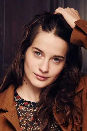 Rebecca Marder photo