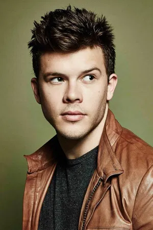 Jimmy Tatro photo