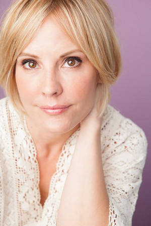 Emma Caulfield photo