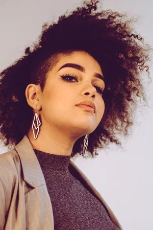 Sissi Nylia Benita photo