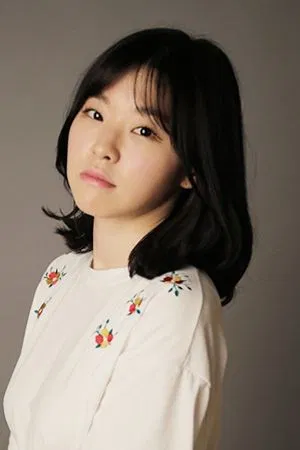 Lee Min-ji photo