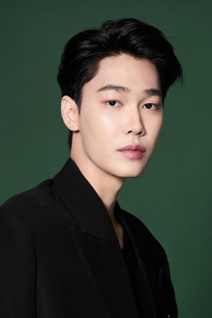 Jirawat Sutivanichsak photo