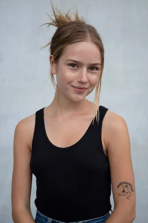 Amélie Hoeferle photo