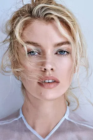 Stella Maxwell photo