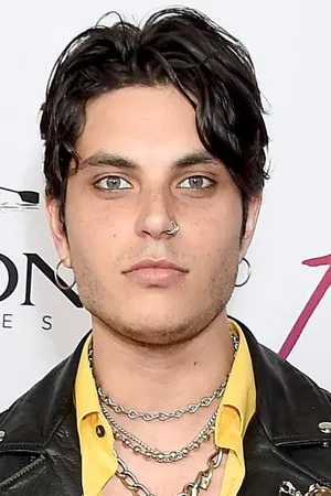 Samuel Larsen photo