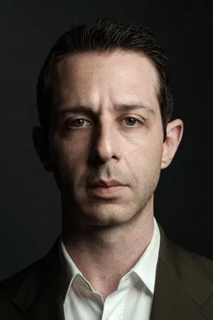 Jeremy Strong photo
