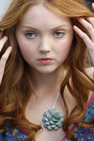 Lily Cole photo