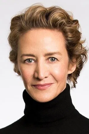 Janet McTeer photo