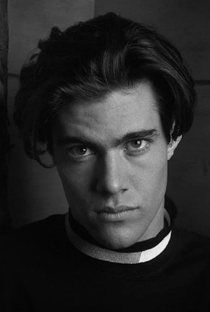 Dana Ashbrook photo