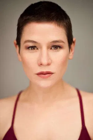 Yael Stone photo