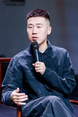 Yang Jiulang photo