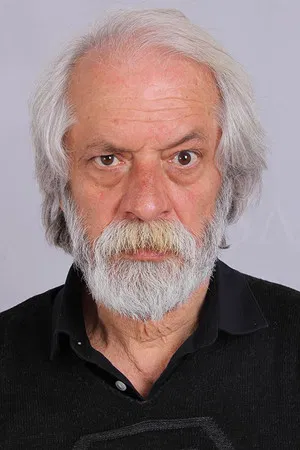 İzzet Çivril photo