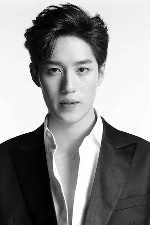 Thanapob Leeratanakachorn photo