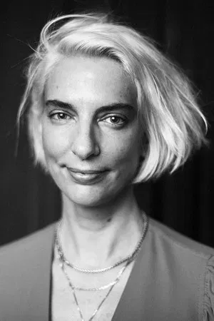 Sarah Daggar-Nickson photo